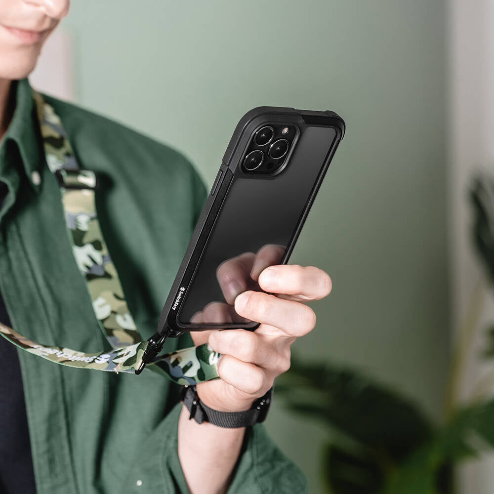 iPhone 13 Pro Kılıf Boyun Askılı Kompozit Tasarımlı Şok Önleyicili Lisanslı Switcheasy Odyssey Kılıf iPhone 13 Pro Kılıf Boyun Askılı Kompozit Tasarımlı Şok Önleyicili Lisanslı Switcheasy Odyssey Kılıf